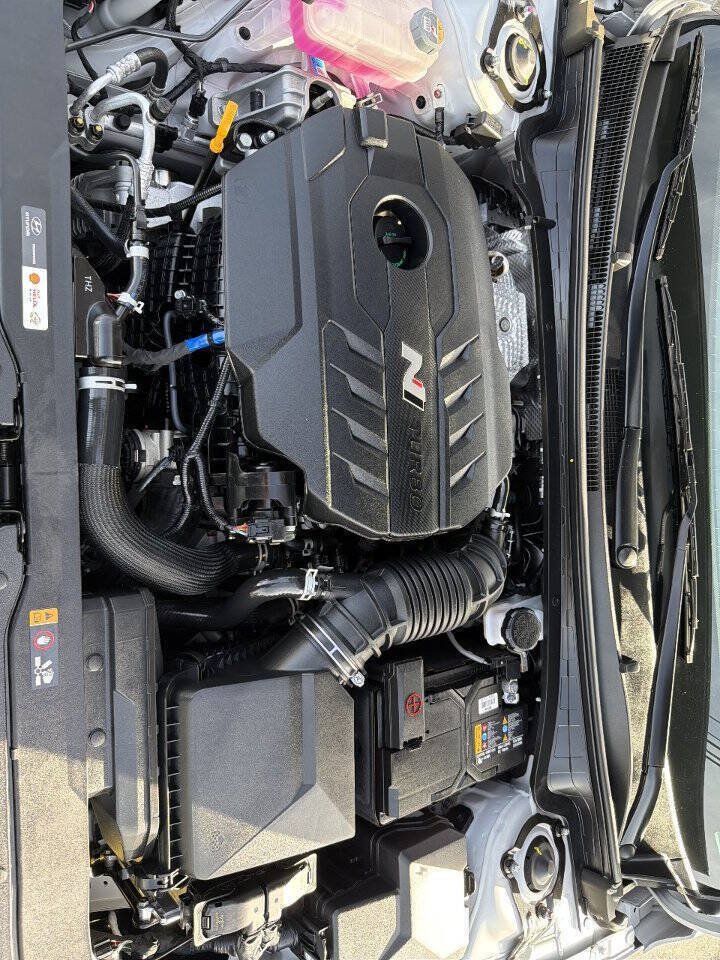 Used 2025 Hyundai Elantra N FWD image 13