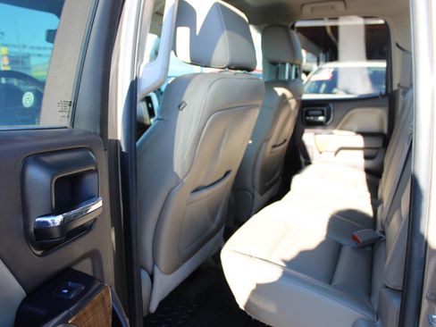 Used 2015 GMC Sierra 1500 SLT w/ Suspension Package, Off-Road image 13