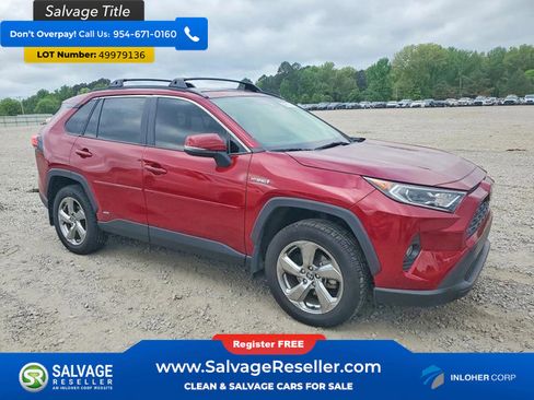 Used 2021 Toyota RAV4 XLE Premium image 5