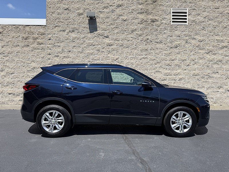 Used 2020 Chevrolet Blazer LT AWD/4WD image 2
