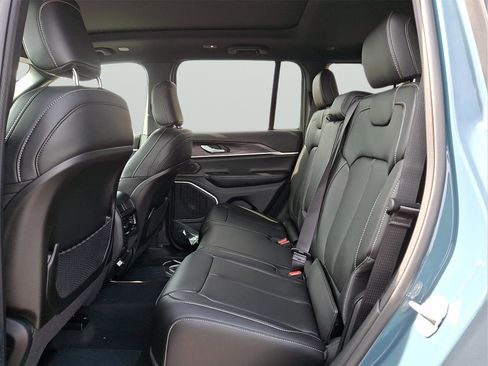 New 2026 Jeep Grand Cherokee Limited image 6