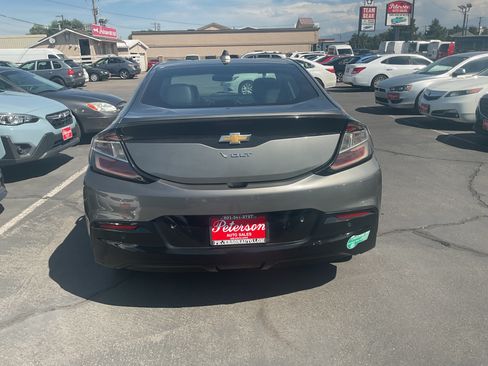 Used 2017 Chevrolet Volt Premier FWD image 8