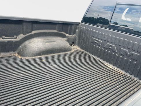 Used 2019 RAM 1500 Big Horn AWD/4WD image 7