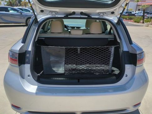 Used 2011 Lexus CT 200h Premium FWD image 29