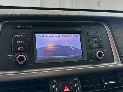 Used 2017 Kia Optima LX w/ Option Group 014 image 22