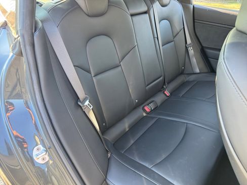 Used 2017 Tesla Model 3 Long Range image 19