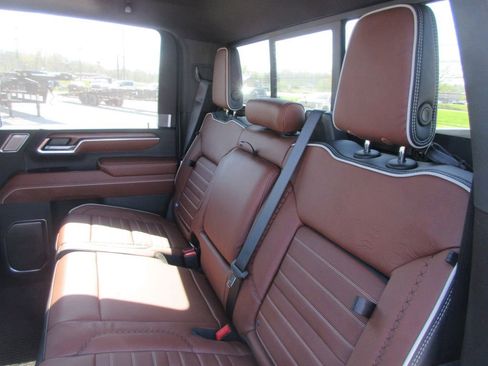 New 2026 GMC Sierra 3500 Denali Ultimate AWD/4WD image 14