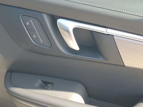 Used 2025 Buick Enclave Preferred image 49