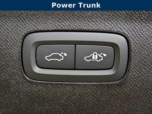 New 2026 Volvo XC90 T8 Ultra w/ Protection Package Premier AWD/4WD image 40