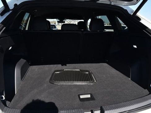 Certified 2024 Volkswagen Atlas Cross Sport SE image 24