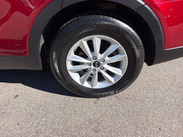 Used 2020 Kia Sorento LX AWD/4WD image 30