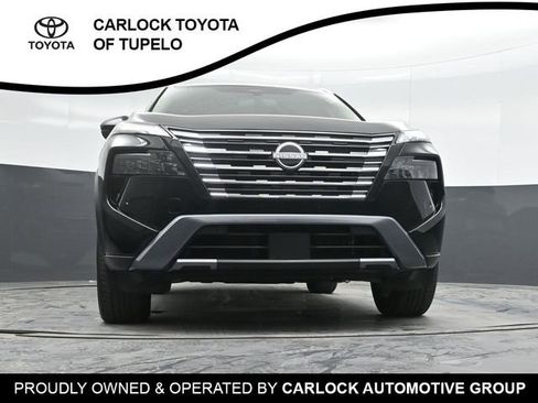 Used 2025 Nissan Rogue SL w/ SL Premium Package image 42