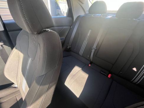 Used 2025 Hyundai Elantra SEL image 35