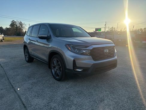 Used 2022 Honda Passport EX-L image 2