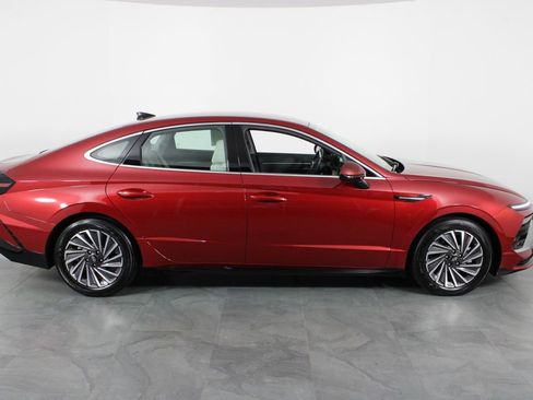 Certified 2025 Hyundai Sonata SEL image 14