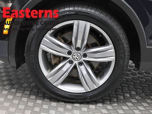 Used 2019 Volkswagen Tiguan SEL Premium AWD/4WD image 33