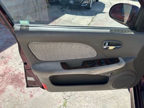 Used 2004 Hyundai Sonata GLS FWD image 10
