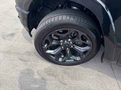 Used 2024 RAM 1500 Limited AWD/4WD image 29