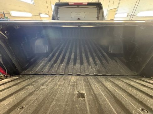 Used 2022 Chevrolet Silverado 1500 Custom w/ LPO, Blackout Package image 34