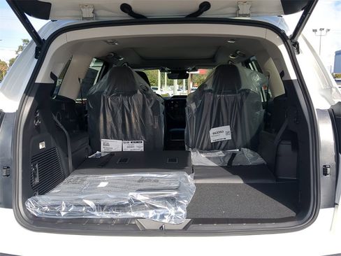 New 2026 Subaru Ascent Limited Bronze image 9