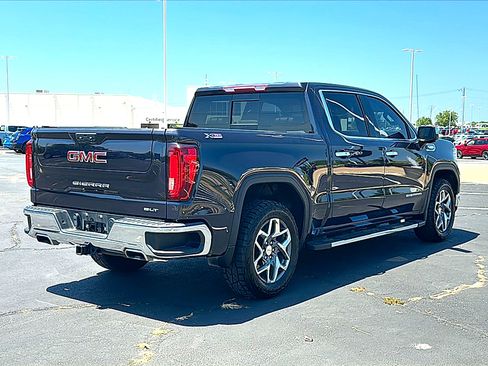 Used 2023 GMC Sierra 1500 SLT AWD/4WD image 8