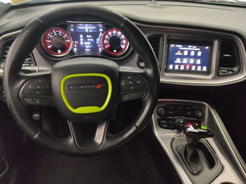 Used 2019 Dodge Challenger SXT RWD image 22