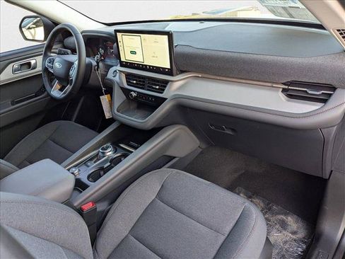 New 2025 Ford Explorer Active RWD image 15