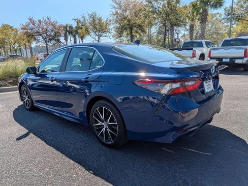 Used 2024 Toyota Camry SE image 7