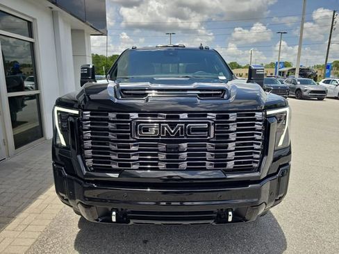 New 2026 GMC Sierra 2500 Denali Ultimate w/ LPO, Black Badging Package AWD/4WD image 2