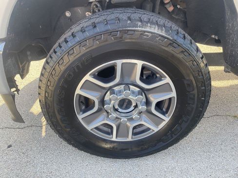 Used 2025 Ford F250 Lariat AWD/4WD image 33