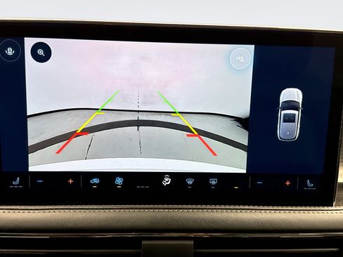 Used 2024 Lincoln Corsair AWD image 16