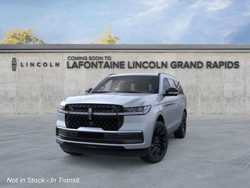 New 2025 Lincoln Navigator Reserve w/ Jet Appearance Package image 2