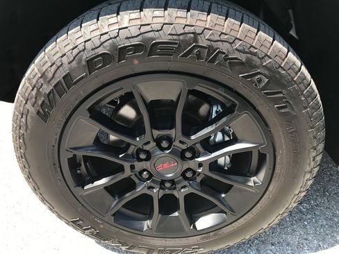 Certified 2026 Toyota Tundra SR5 w/ SR5 Premium Package AWD/4WD image 14