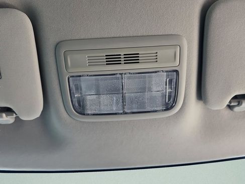 Used 2017 Honda HR-V LX image 17