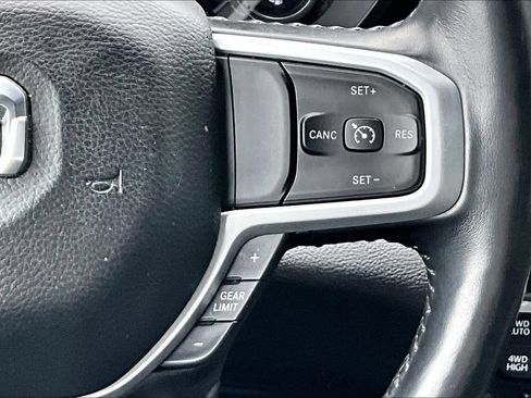 Used 2020 RAM 1500 Big Horn AWD/4WD image 13
