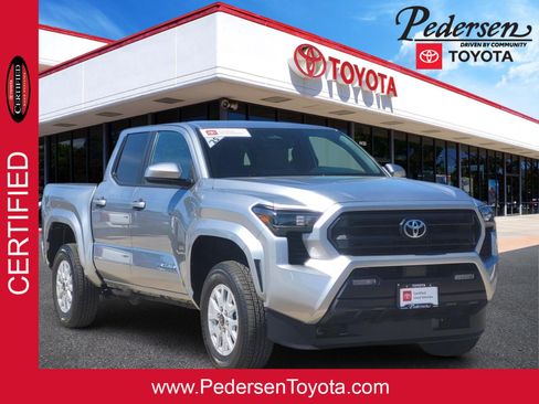 Certified 2025 Toyota Tacoma SR5 AWD/4WD image 1