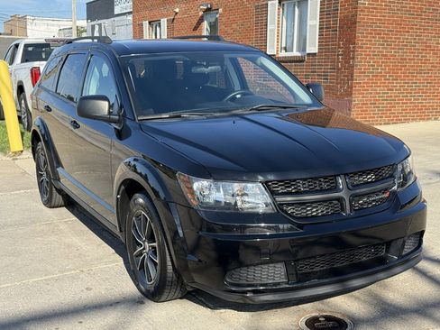 Used 2018 Dodge Journey SE w/ Popular Equipment Group image 3