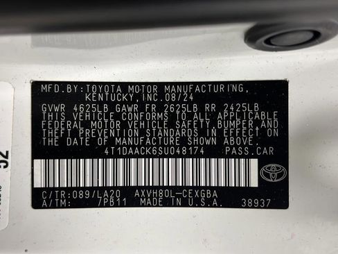 Used 2025 Toyota Camry XLE image 31