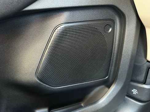 Used 2020 Ford Escape SEL image 19