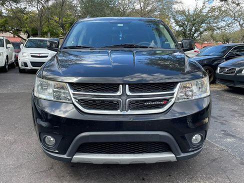 Used 2012 Dodge Journey SXT w/ Flexible Seating Group image 3