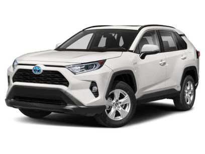 Used 2021 Toyota RAV4 XLE w/ Convenience Package