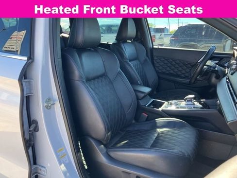 Used 2023 Mitsubishi Outlander SEL image 13