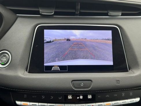 Used 2020 Cadillac XT4 Premium Luxury image 7