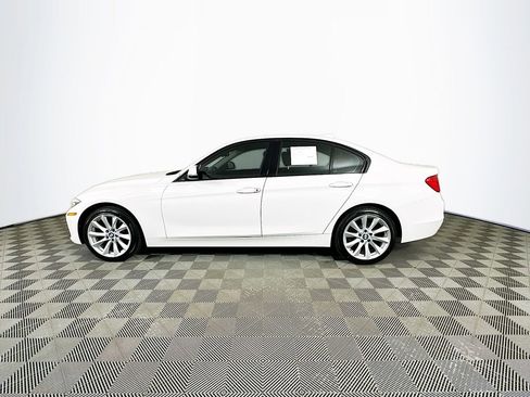 Used 2015 BMW 320i xDrive Sedan AWD/4WD image 5
