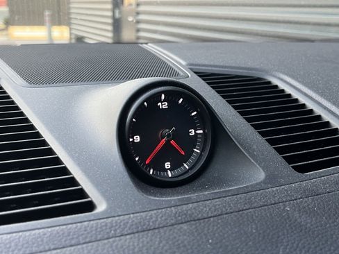 Used 2023 Porsche Cayenne image 9