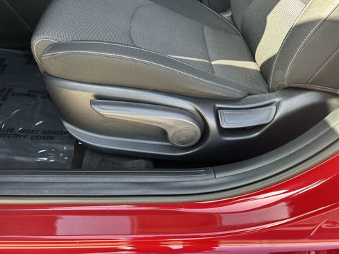 Used 2022 Kia Forte LXS image 14