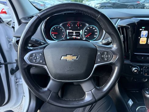 Used 2018 Chevrolet Traverse Premier w/ Driver Confidence II Package FWD image 23