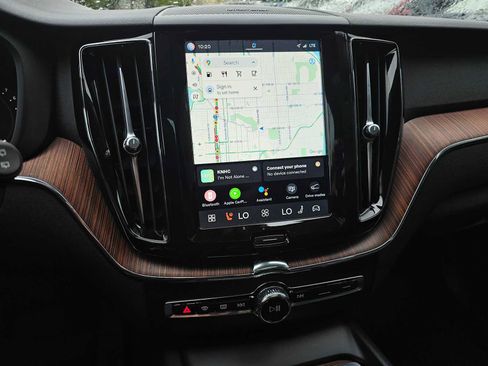 Certified 2024 Volvo XC60 B5 Plus w/ Protection Package Premier image 28