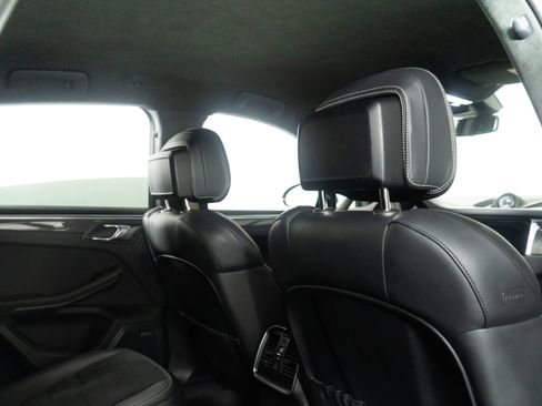 Used 2023 Porsche Macan GTS w/ GTS Sport Package image 53