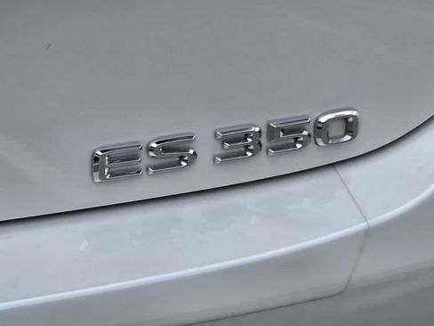 Certified 2022 Lexus ES 350 w/ Premium Package FWD image 16